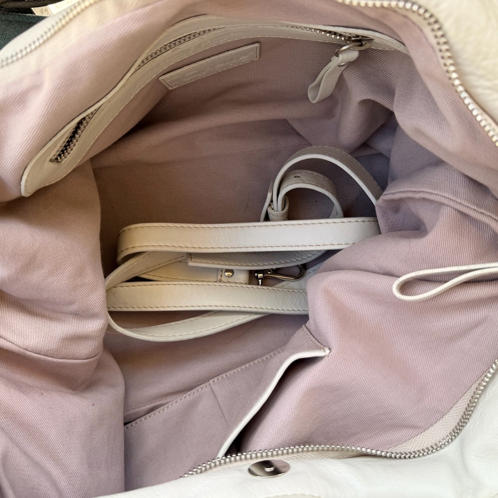 Ruffled Genuine leather Tote Bag - Picture 7 of 7